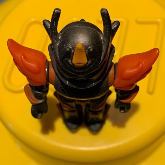 Roblox Flame Guard General Figure - Picture 5 of 6